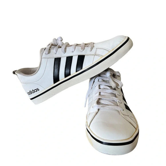 adidas Other - Men’s adidas vs pace white and black casual sneaker